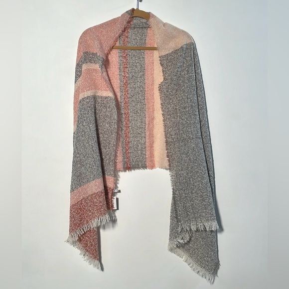 ARIANNA BY HOWARD'S NWT Soft Pink And Grey Woven Fringed Boho Scarf 27" X 72" - Picture 5 of 16